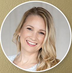 Dr. Veszelszki Ágnes