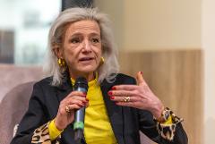 A beszélgetést prof. dr. Aczél Petra, a Médiatudományi Intézet kutatásvezetője moderálta