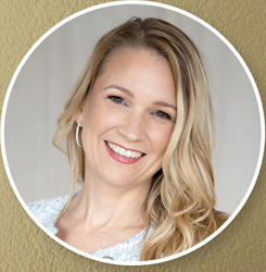 Dr. Veszelszki Ágnes