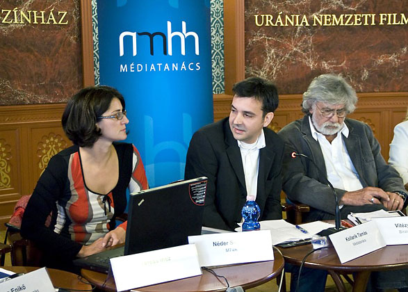 Néder Sarolta, Kollarik Tamás, Vitézy László – Uránia 2012. október 18. (cikkfotó)