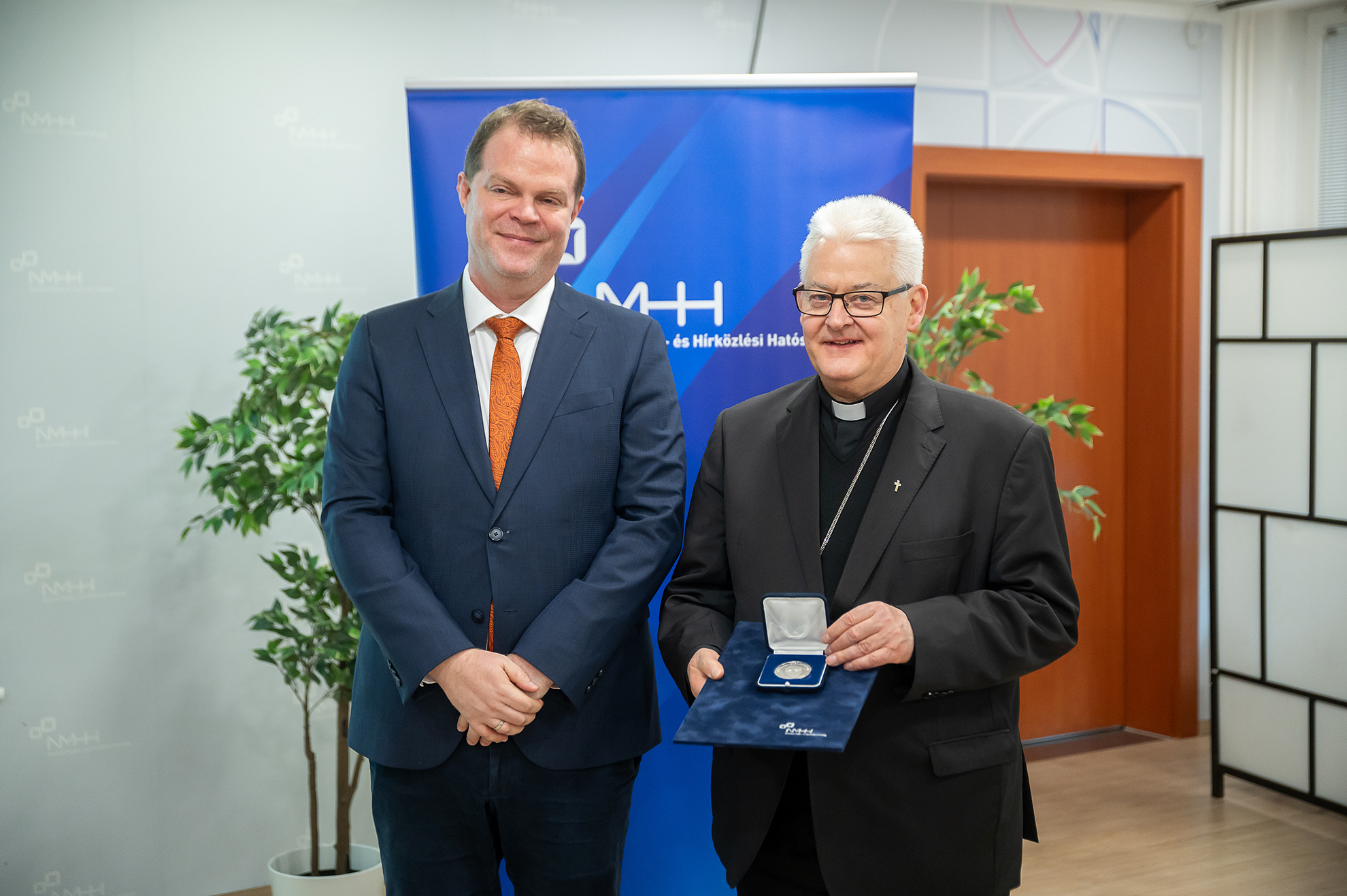 Goldmark Péter Károly-díjat vehetett át Spányi Antal székesfehérvári megyéspüspök úr, a Magyar Katolikus Rádió alapító vezérigazgatója